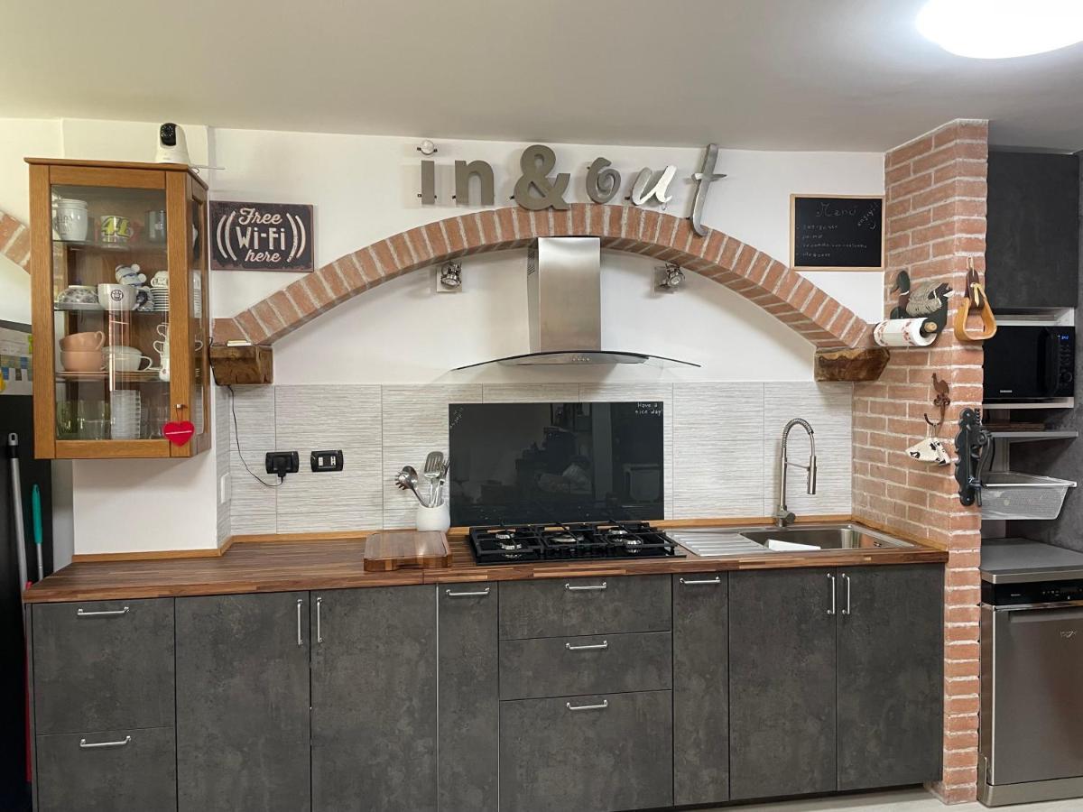 In&Out Apartment - Mostacciano, Eur 로마 외부 사진