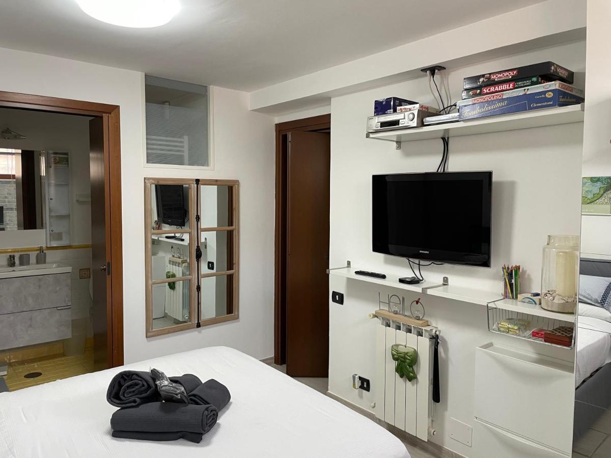 In&Out Apartment - Mostacciano, Eur 로마 외부 사진